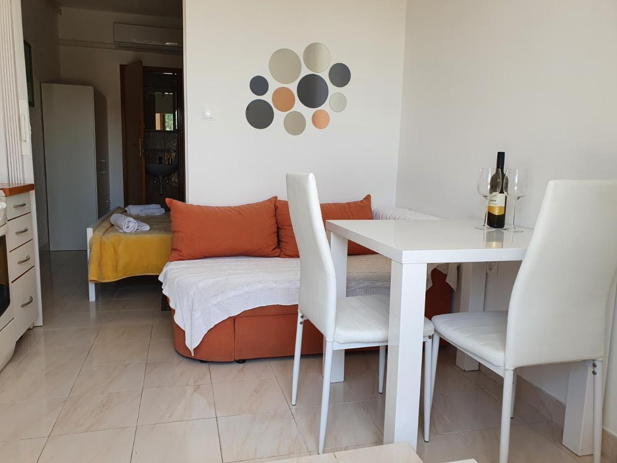 Apartment Ella Banjol Εξωτερικό φωτογραφία
