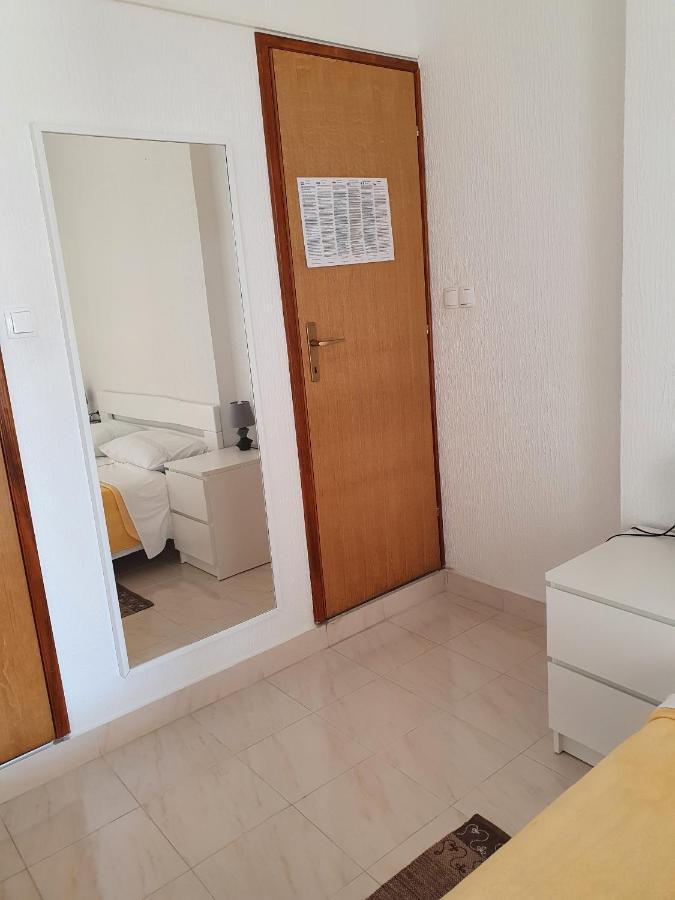 Apartment Ella Banjol Εξωτερικό φωτογραφία