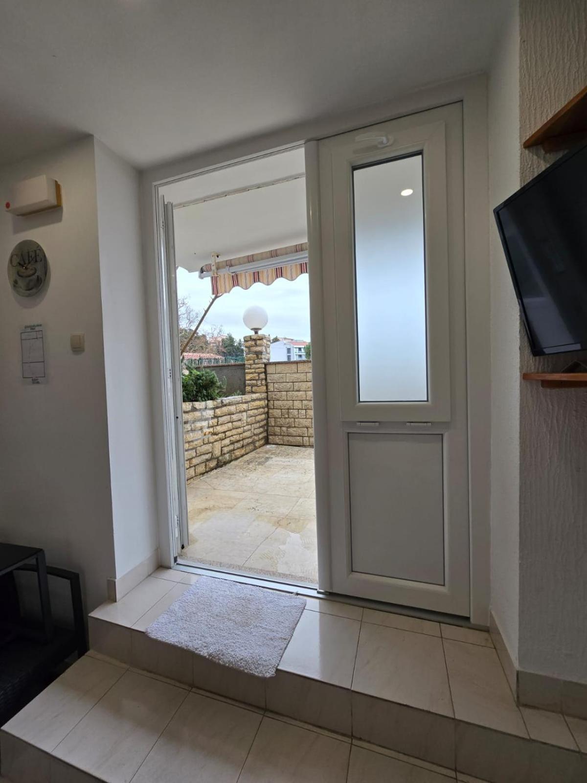 Apartment Ella Banjol Εξωτερικό φωτογραφία
