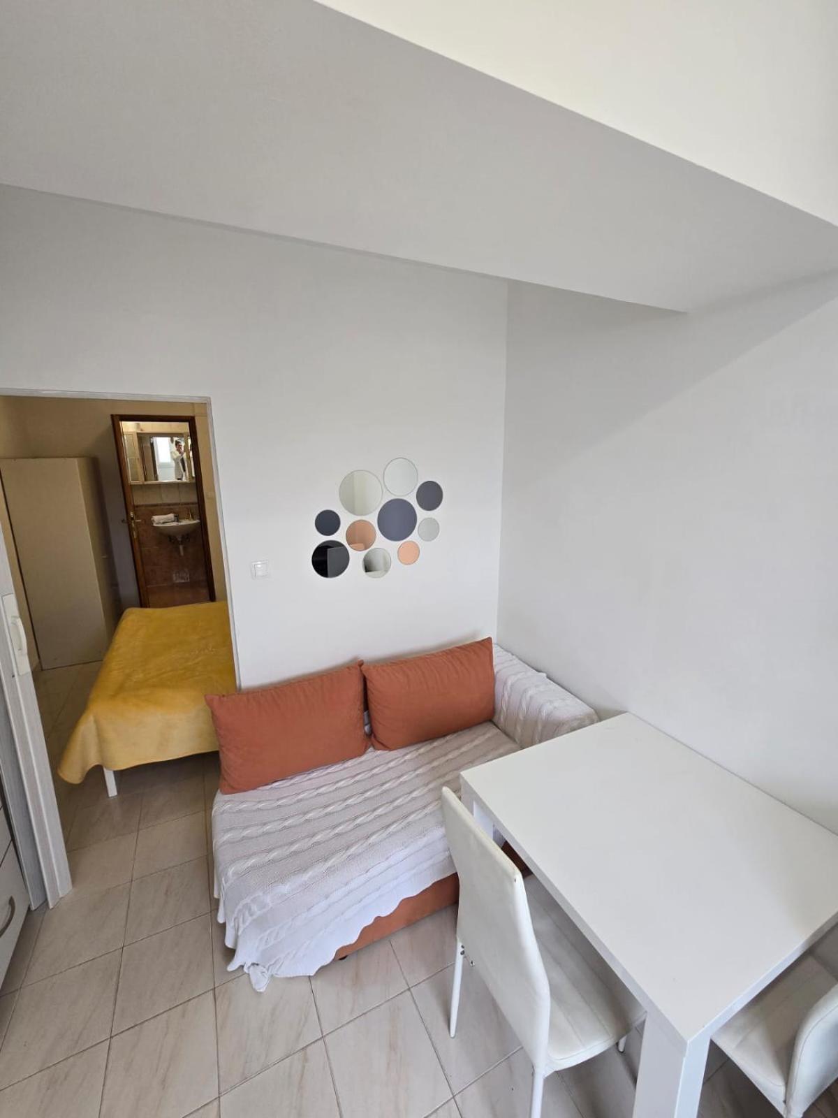 Apartment Ella Banjol Εξωτερικό φωτογραφία
