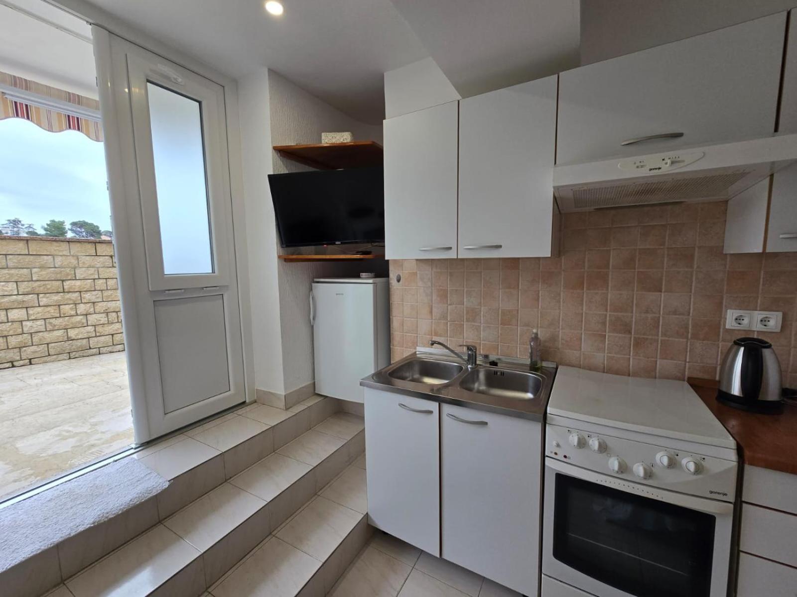 Apartment Ella Banjol Εξωτερικό φωτογραφία