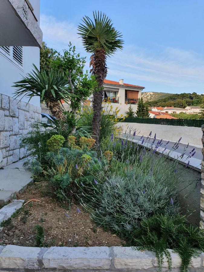 Apartment Ella Banjol Εξωτερικό φωτογραφία